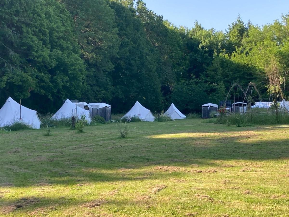Hotel Au Pre Fleuri Eco Glamping Le Lindois Exterior foto