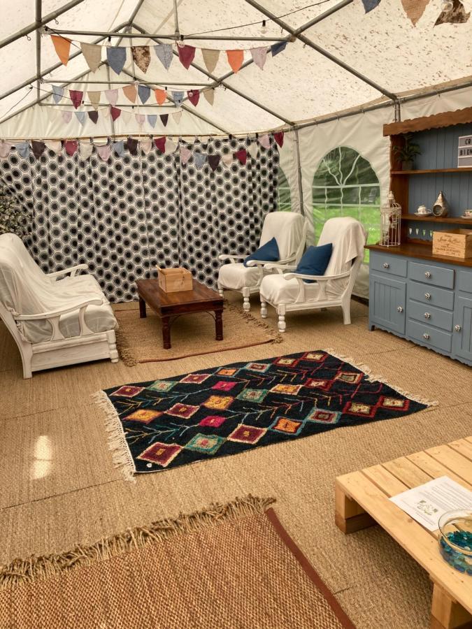 Hotel Au Pre Fleuri Eco Glamping Le Lindois Exterior foto