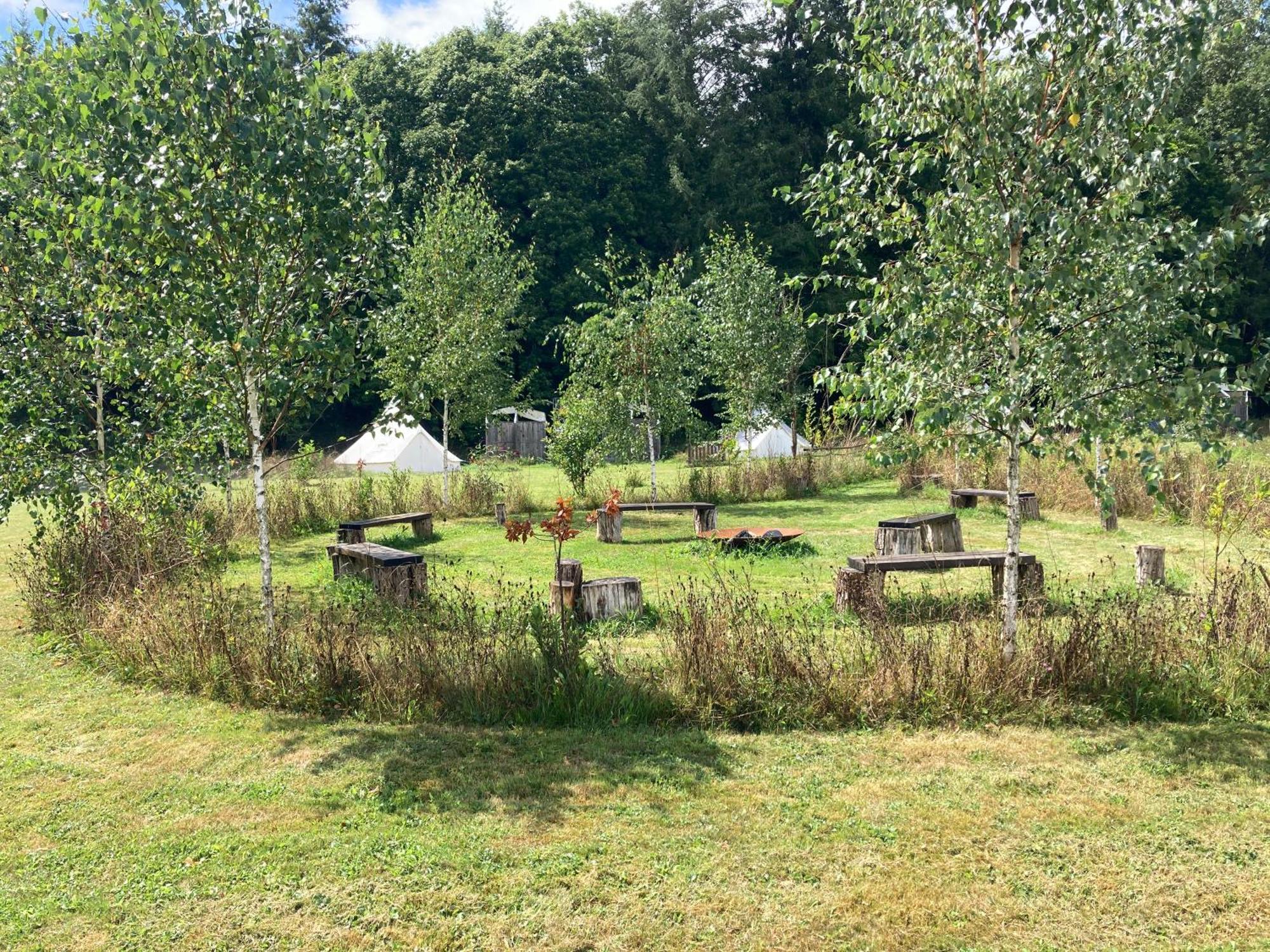 Hotel Au Pre Fleuri Eco Glamping Le Lindois Exterior foto